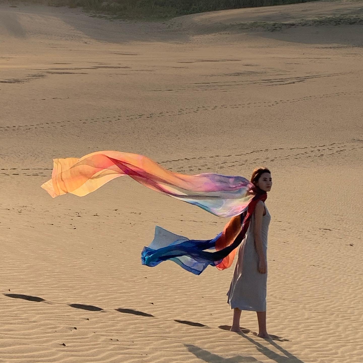 美濃友禅】Hand-Dyed One-of-a-kind Silk Hijab Scarf 手染め一点物
