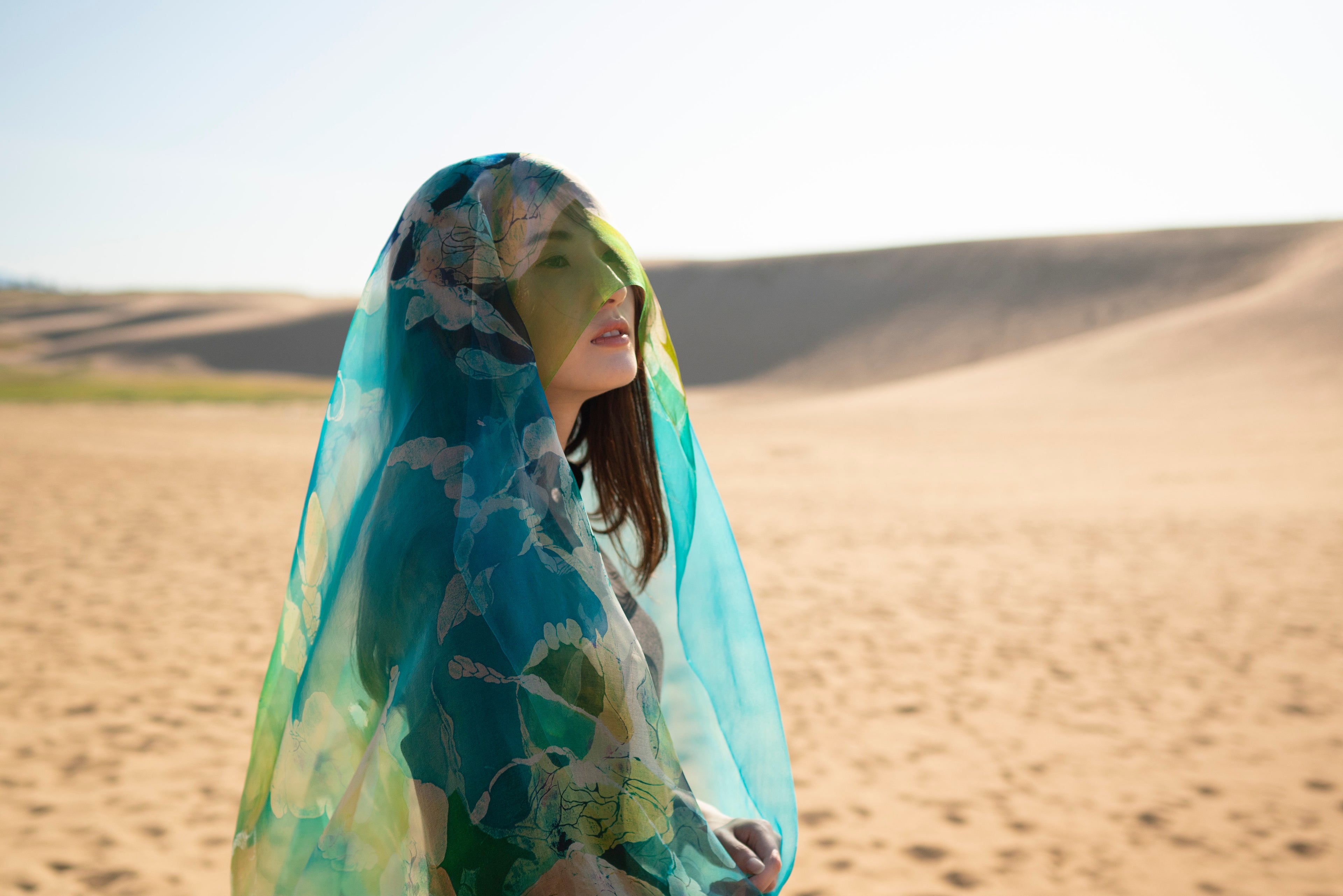 One-of-a-kind Hand dyed Made in Japan Silk scarf Gift Art  Unique Best Seller luxury Best Gift Wearable Art Best Holiday Gift Trendy Accessories Unique Design Handwritten Scarves and Wraps Nature Inspired Fashion Accessories High Quality Elegant Hijab Tudungヒジャブ ひじゃぶ 巻き方 アバヤ ユニクロ アクセサリー アレンジ 色 おしゃれ 大きさ おみやげ プレゼント お店 ショップ 和柄 日本 柄 売ってる店 かわいい カラフル どこで買う 着物 生地 着方 黒いヒジャブ 結婚式 コスプレ コーデ 購入 サリー  シルク 専門店 日本製 サイズ チャドル 通販 店舗 巻き方 友禅  手染め ニカブ 布 販売 ファッション お店 結び方 カラフル ヒジャブ ヨーラ インスタントヒジャブ トゥドゥン ジルバブ 