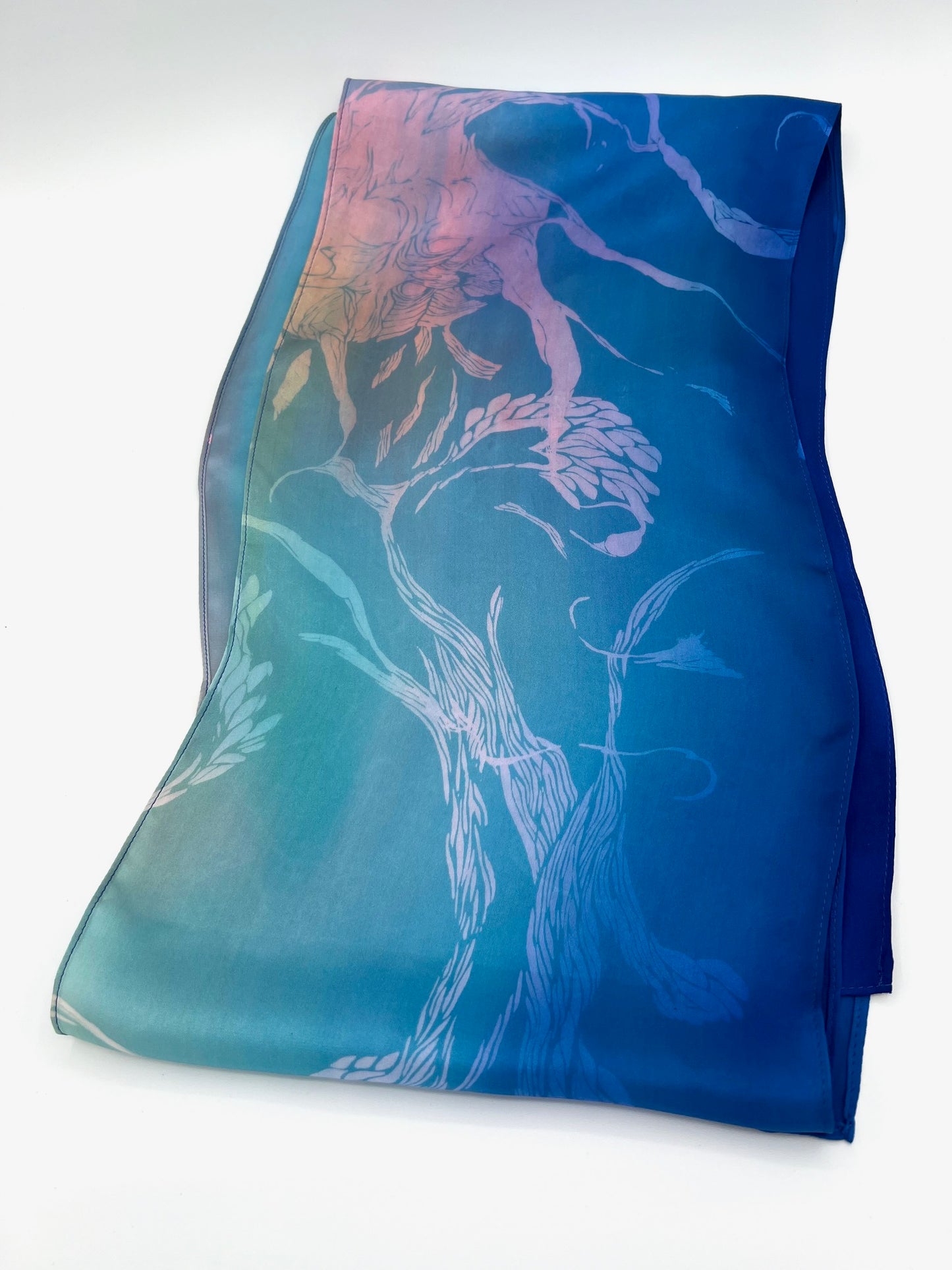 Hijab Large size One-of-a-kind Hand dyed Made in Japan Silk scarf Gift Unique Best Seller luxury Best Gift Wearable Art Best Holiday Gift Trendy Accessories Unique Design Handwritten Scarves and Wraps Nature Inspired Fashion Accessories High Quality Elegant スカーフ ヒジャブ ひじゃぶ 巻き方 アバヤ ユニクロ アクセサリー アレンジ 色 インド イスラム 女性 インドネシア UVカット エジプト おしゃれ 大きさ おみやげ プレゼント お店 ショップ 和柄 日本 柄 売ってる店 アラブ かわいい 可愛い カラフル どこで買う 着物 生地 着方 黒いヒジャブ 結婚式 コスプレ コーデ 購入 サリー  種類 シルク 専門店 日本製 サイズ チャドル 通販 店舗 巻き方 友禅  手染め ニカブ 布 かぶり方 販売 ハイブランド ファッション 服 服装 素材 お