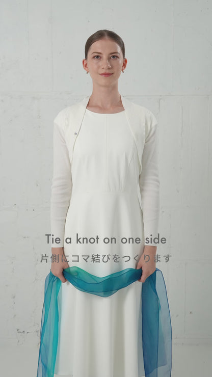 Hijab Large size One-of-a-kind Hand dyed Made in Japan Silk scarf Gift Unique Best Seller luxury Best Gift Wearable Art Best Holiday Gift Trendy Accessories Unique Design Handwritten Scarves and Wraps Nature Inspired Fashion Accessories High Quality Elegant スカーフ ヒジャブ ひじゃぶ 巻き方 アバヤ ユニクロ アクセサリー アレンジ 色 インド イスラム 女性 インドネシア UVカット エジプト おしゃれ 大きさ おみやげ プレゼント お店 ショップ 和柄 日本 柄 売ってる店 アラブ かわいい 可愛い カラフル どこで買う 着物 生地 着方 黒いヒジャブ 結婚式 コスプレ コーデ 購入 サリー  種類 シルク 専門店 日本製 サイズ チャドル 通販 店舗 巻き方 友禅  手染め ニカブ 布 かぶり方 販売 ハイブランド ファッション 服 服装 素材 お